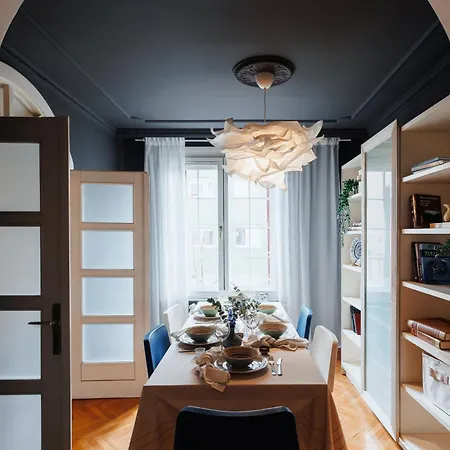 Sweet Nest 100m2 With Terrace Old Town Renovated Apartmán