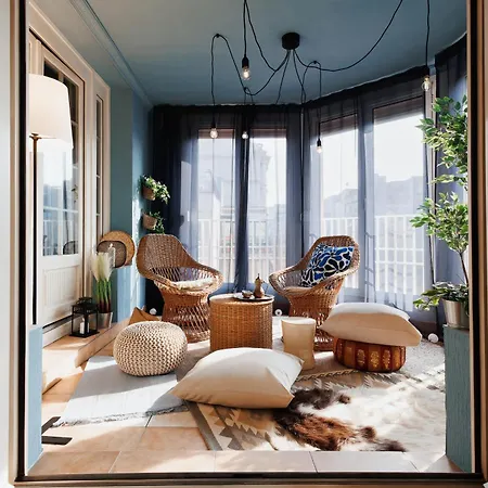 Sweet Nest 100m2 With Terrace Old Town Renovated アパート