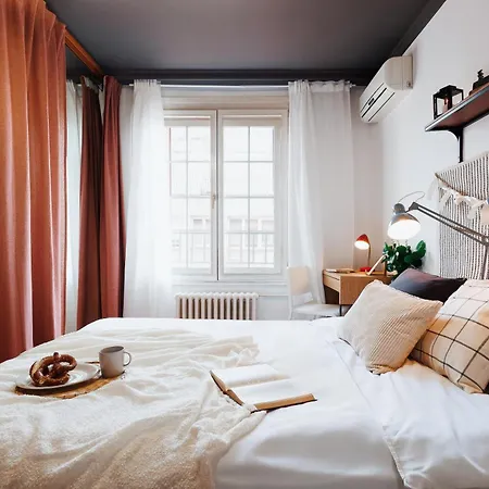 アパート Sweet Nest 100m2 With Terrace Old Town Renovated *